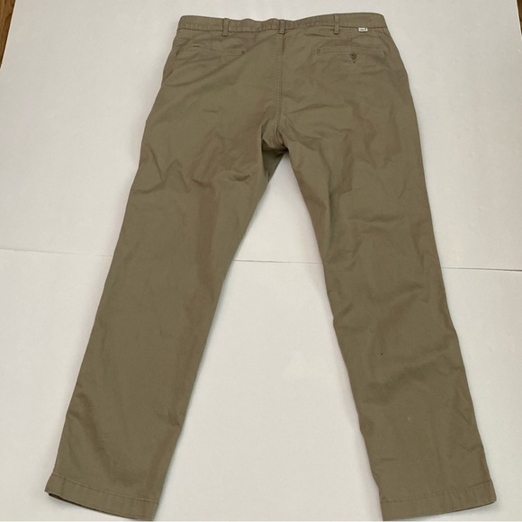 Levi's Two Hose Brand Khaki Pants Men’s Size 38 X 34 Chino Straight  Flat Front - Picture 4 of 16